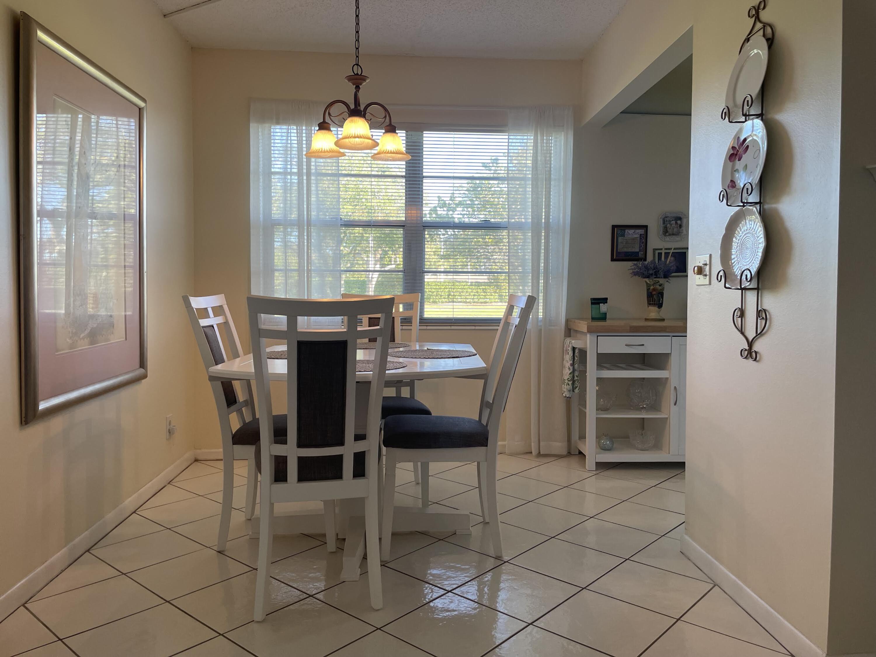 14 Preston Way, Unit A Boca Raton, FL 33434 - Photo 7 of 18 0-11