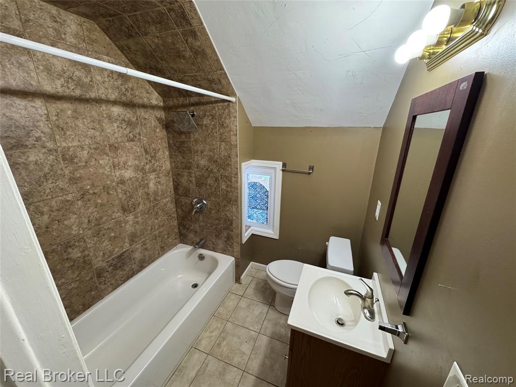 86 Hamilton Street Pontiac, MI 48342 - Photo 23 of 26