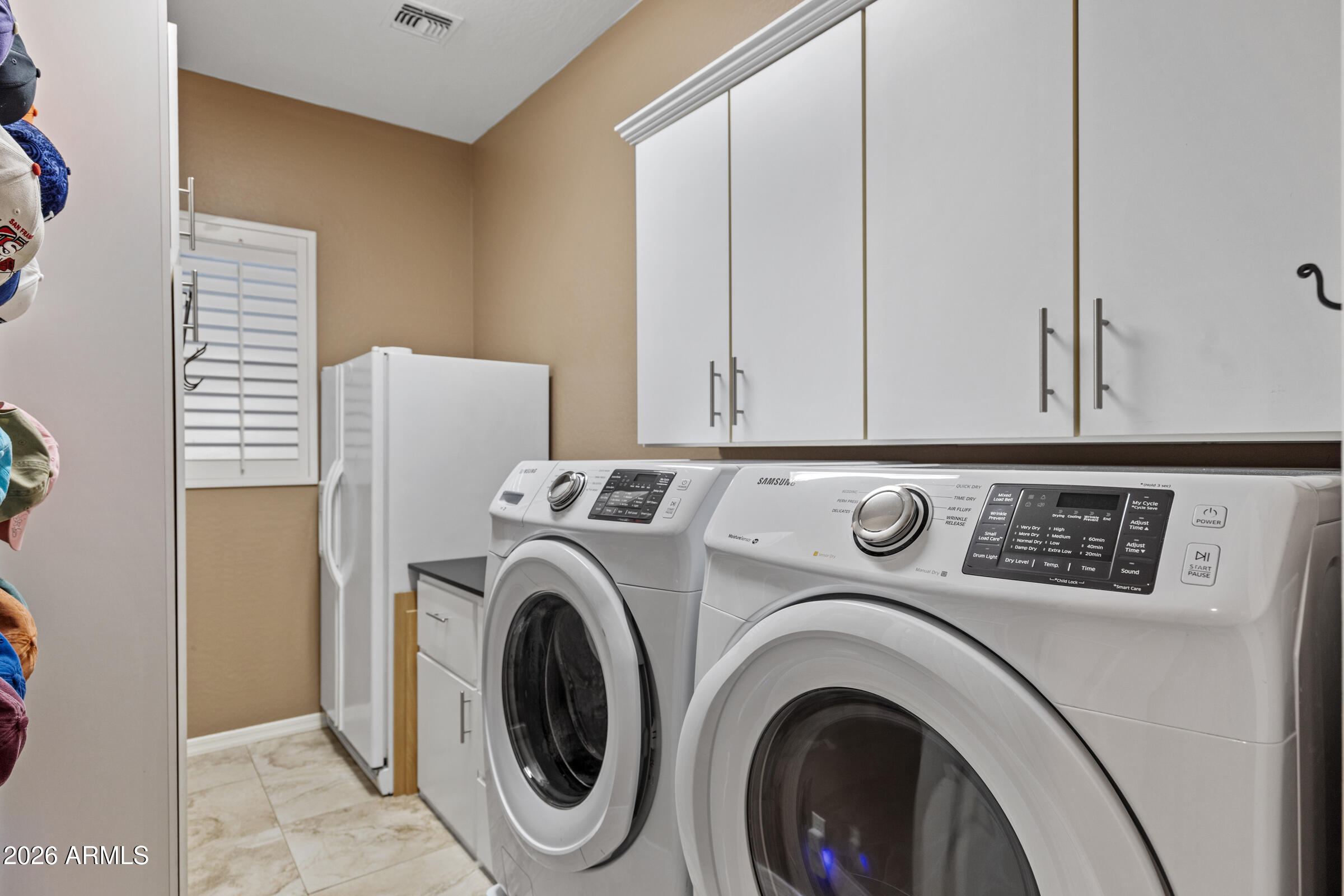 2205 West Clearview Trail Phoenix, AZ 85086 - Photo 50 of 53 Laundry