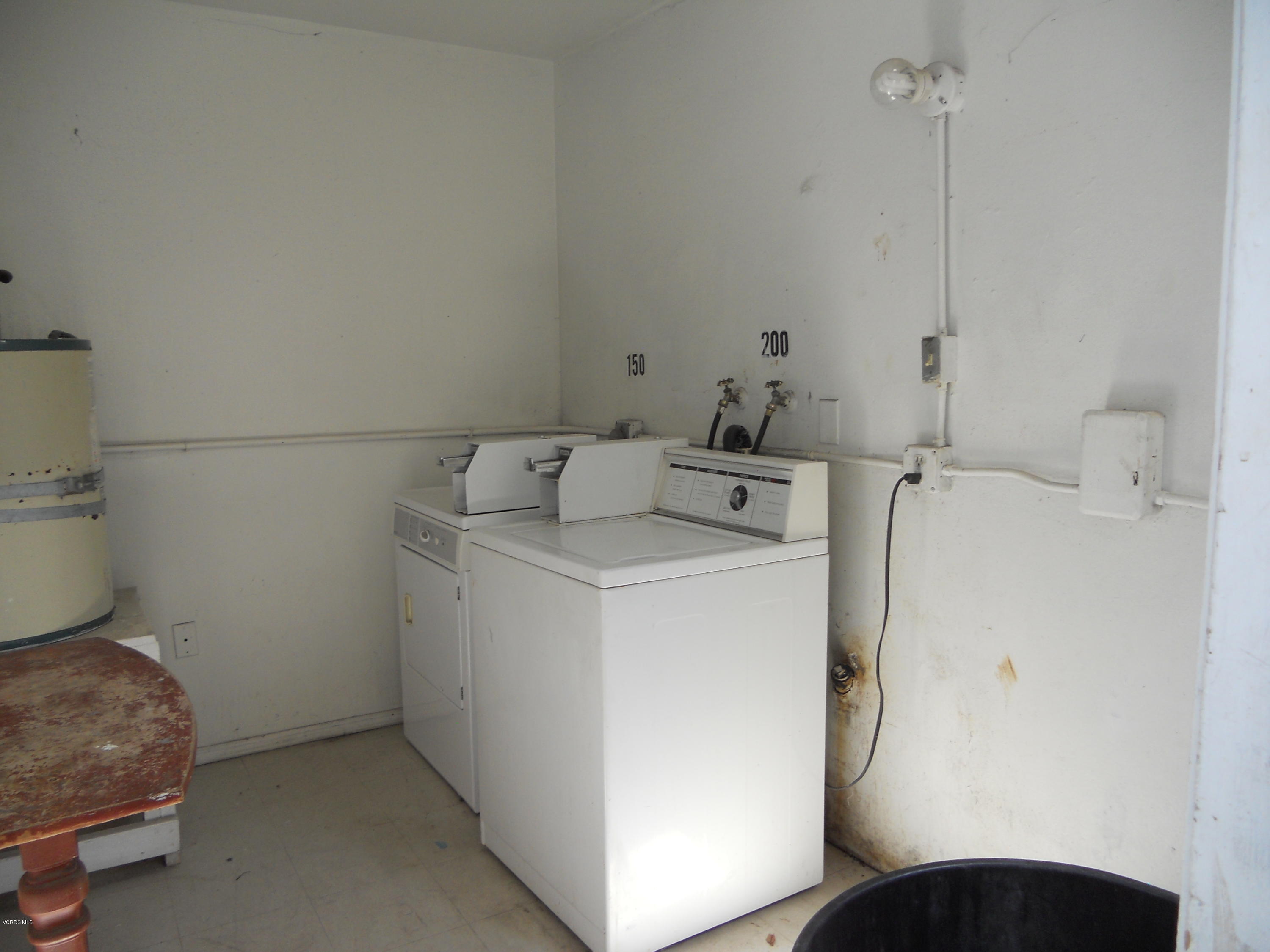 1325 Devonshire Drive Oxnard, CA 93030 - Photo 6 of 6 a utility room with dryer and washer