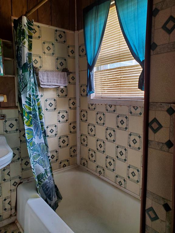 414 Barker Street Athens, TX 75751 - Photo 6 of 11