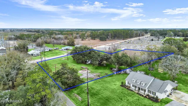 $275,000 | 903 Evangeline Road, Jennings, LA 70546