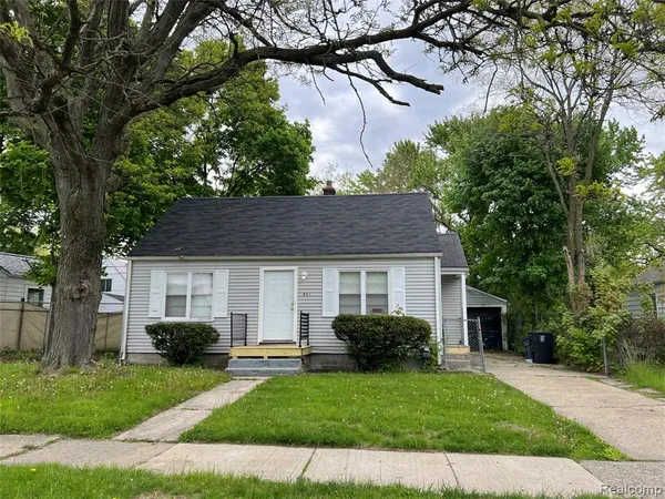 $54,900 | 801 Hubbard Avenue, Flint, MI 48503