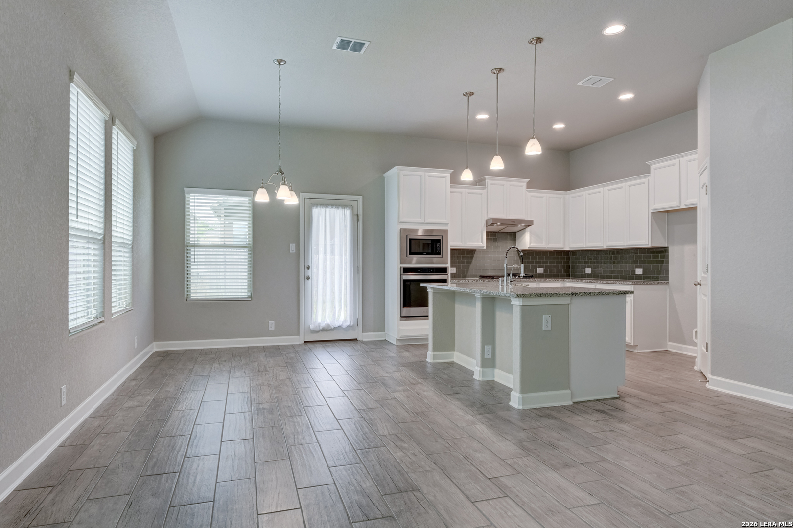 515 Scenic Song Drive Spring Branch, TX 78070 - Photo 6 of 41