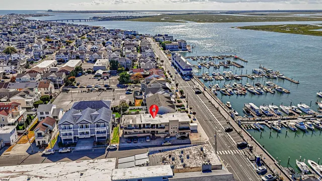 $297,000 | 9600 Amherst Avenue, Unit 7, Margate City, NJ 08402