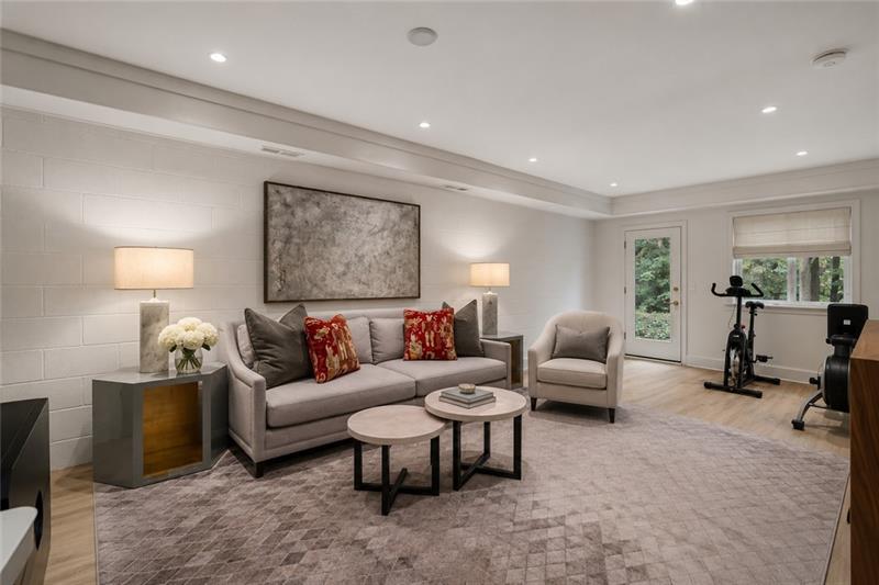 4037 Conway Valley Road Northwest Atlanta, GA 30327 - Photo 30 of 35 Gallery Image 30