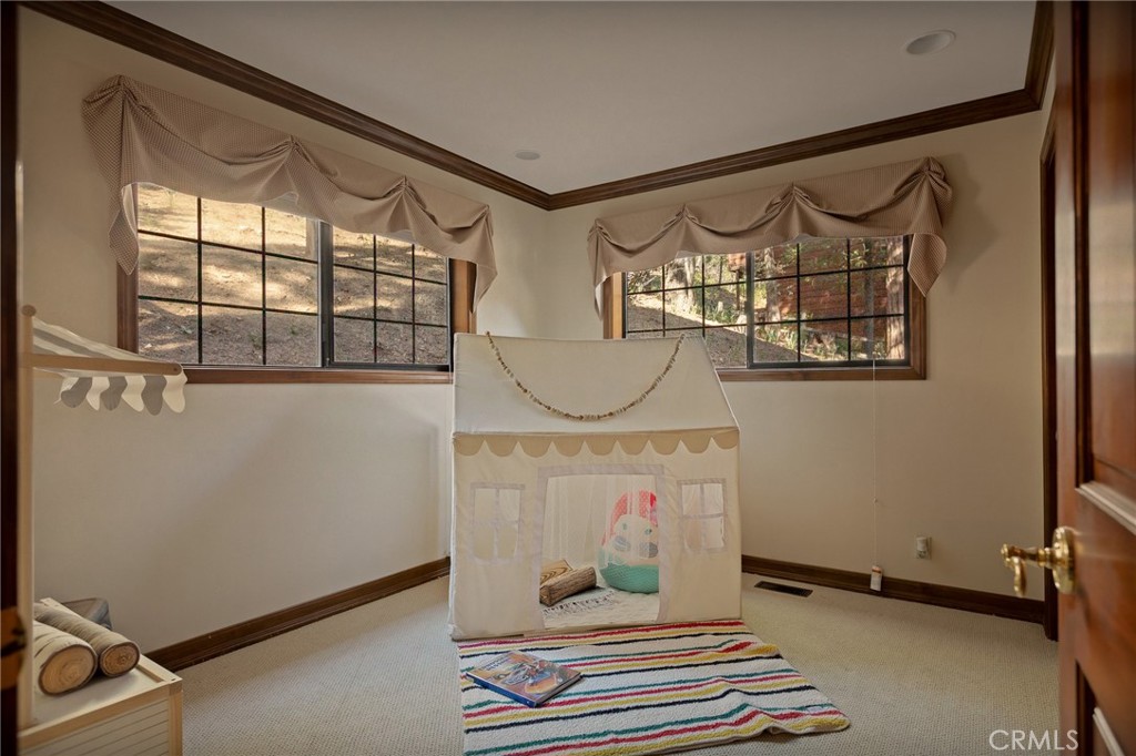 27538 West Shore Road Lake Arrowhead, CA 92352 - Photo 28 of 44