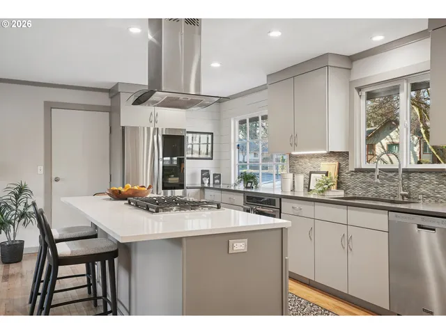 $399,900 | 830 Northeast 172nd Avenue, Portland, OR 97230