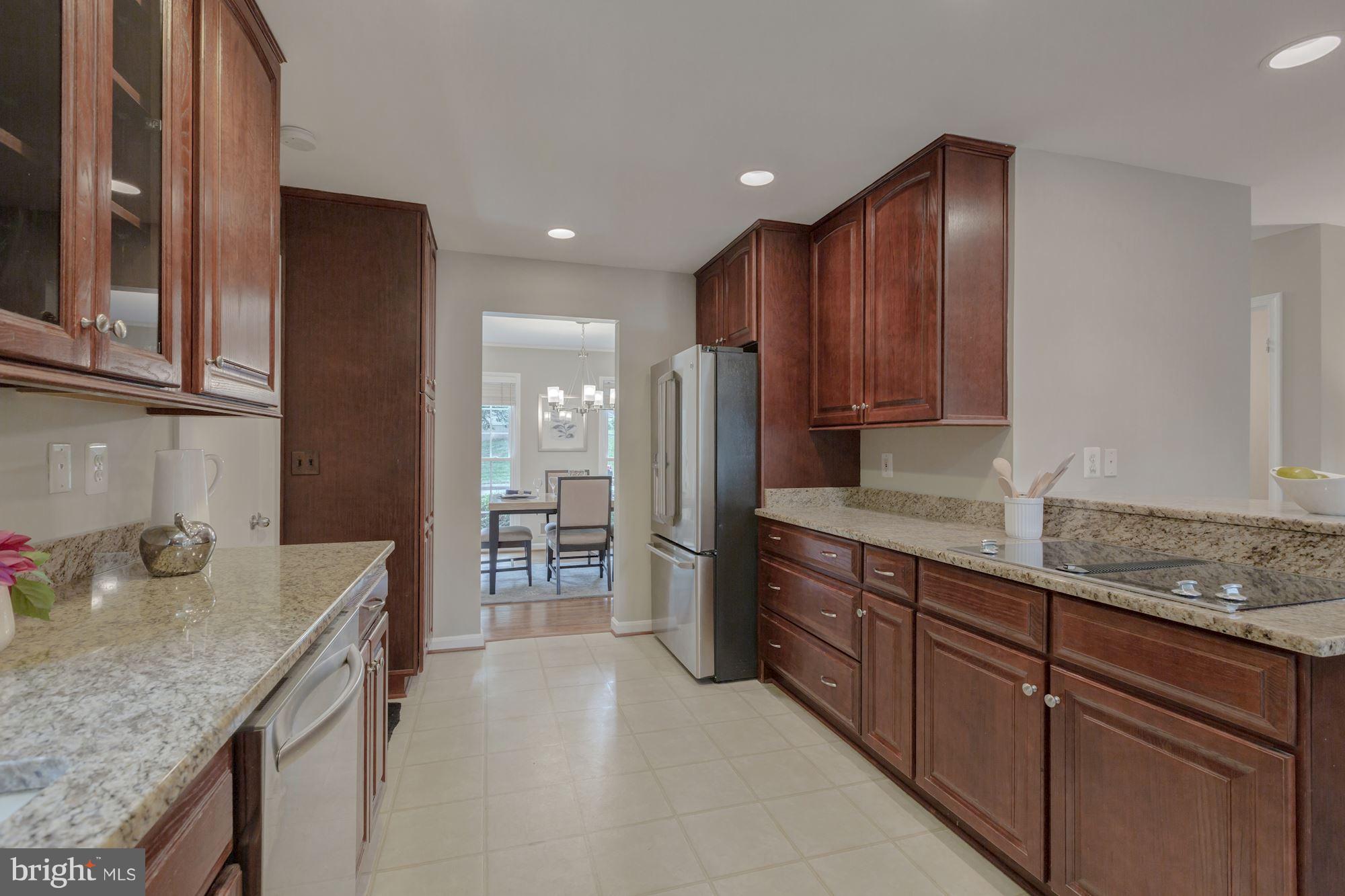 8808 Cuttermill Place Springfield, VA 22153 - Photo 11 of 29 Kitchen