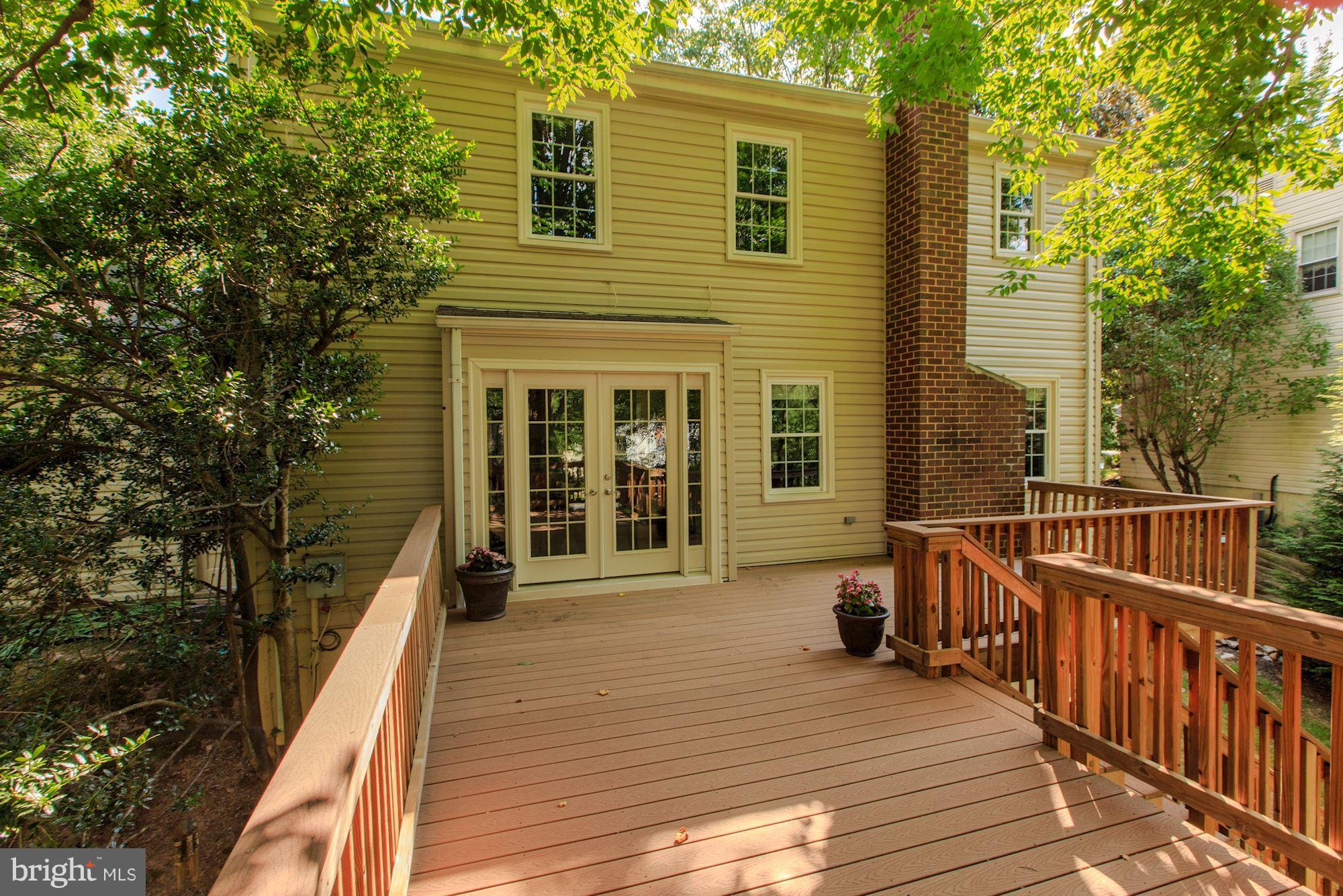 8808 Cuttermill Place Springfield, VA 22153 - Photo 23 of 29 Exterior (Rear)