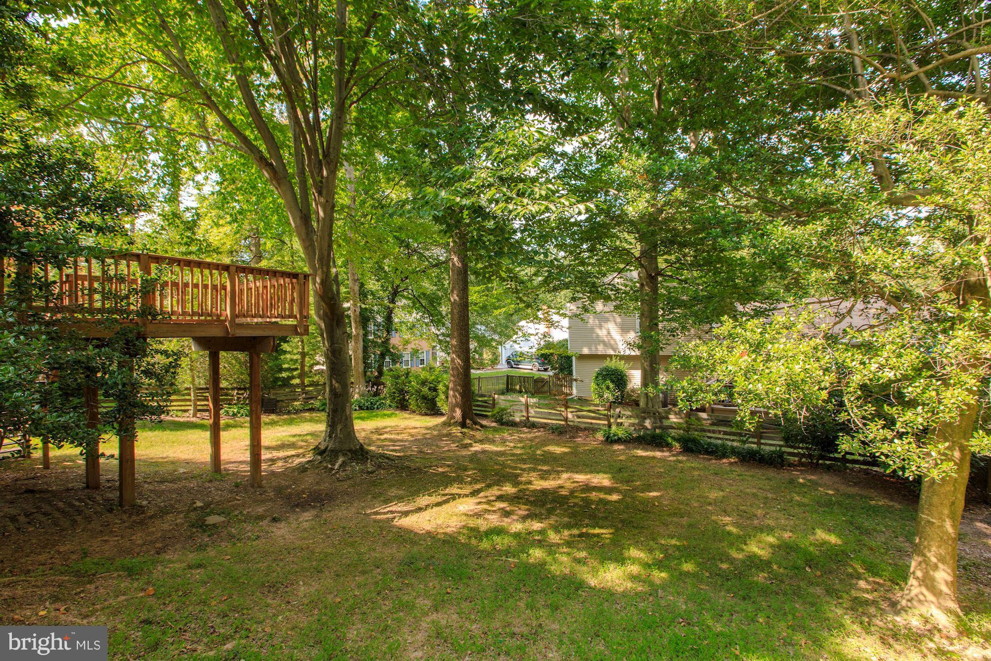 8808 Cuttermill Place Springfield, VA 22153 - Photo 28 of 29 Exterior (Rear)