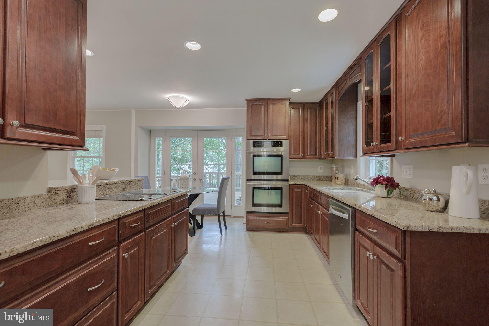 8808 Cuttermill Place Springfield, VA 22153 - Photo 9 of 29 Kitchen