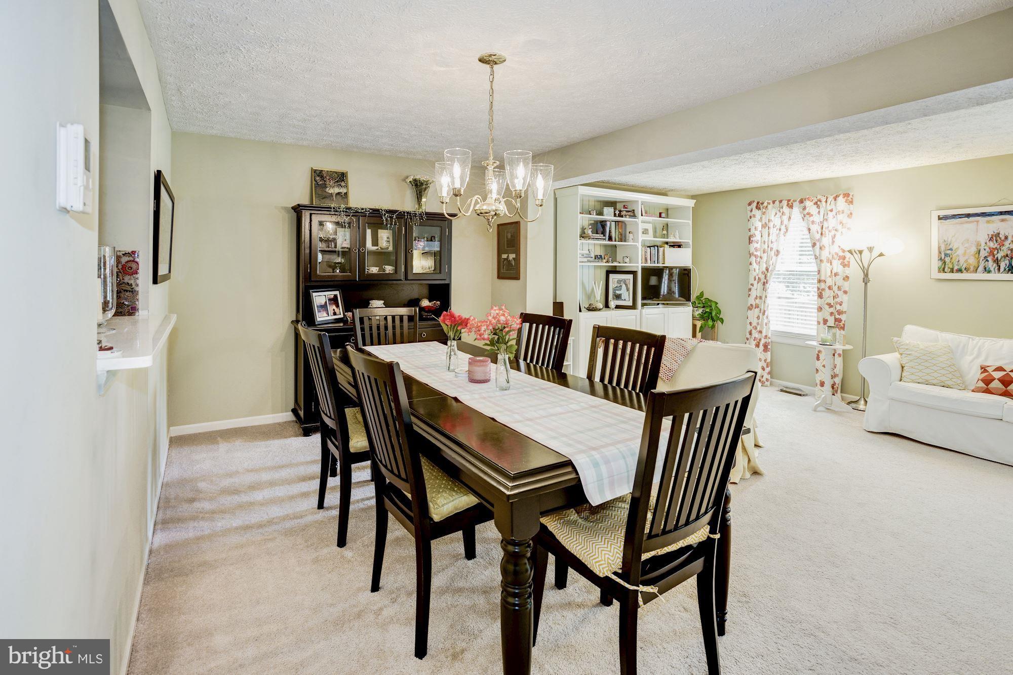 6172 Morning Glory Road Alexandria, VA 22310 - Photo 11 of 37 Large open dining room