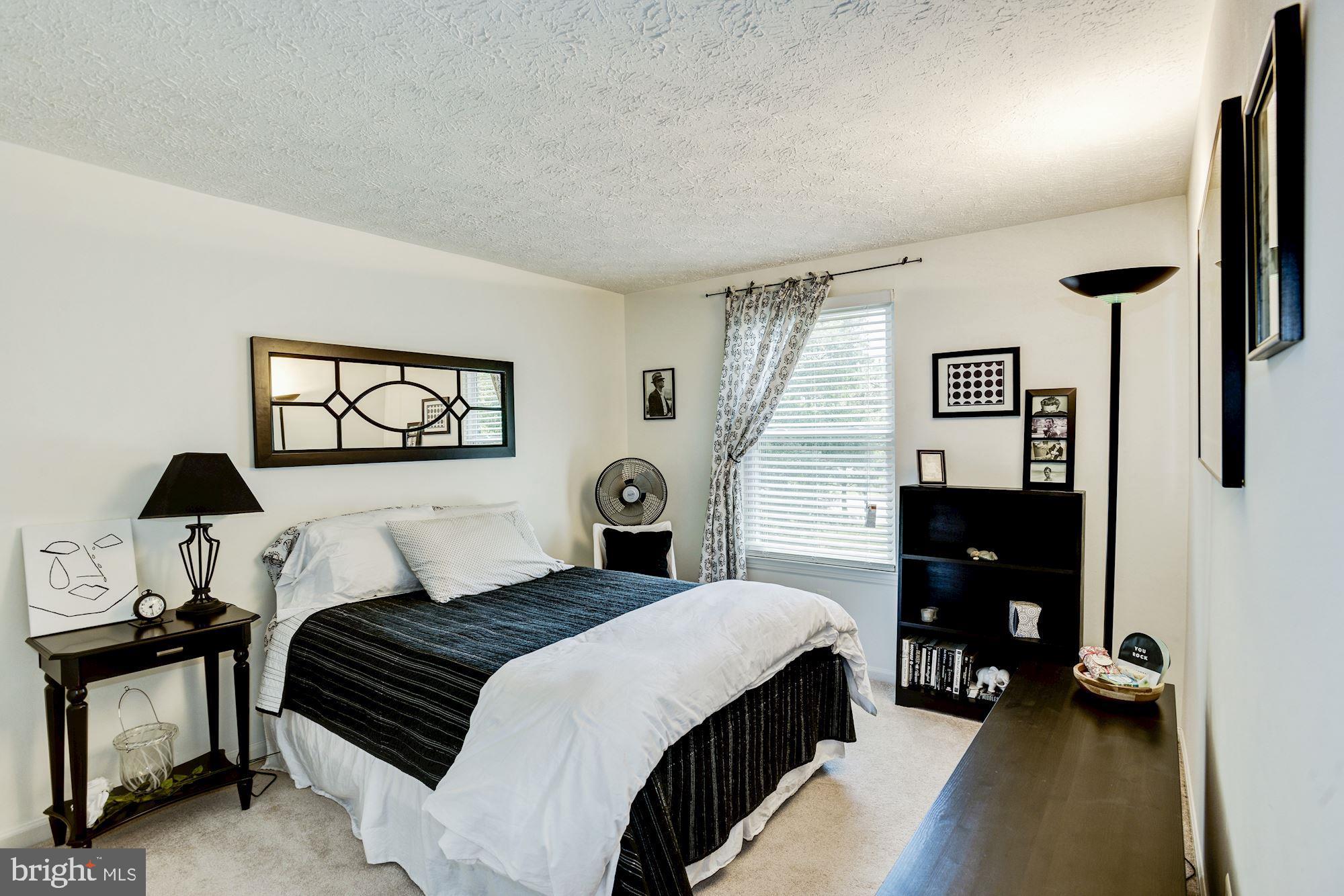 6172 Morning Glory Road Alexandria, VA 22310 - Photo 20 of 37 Inviting guest room