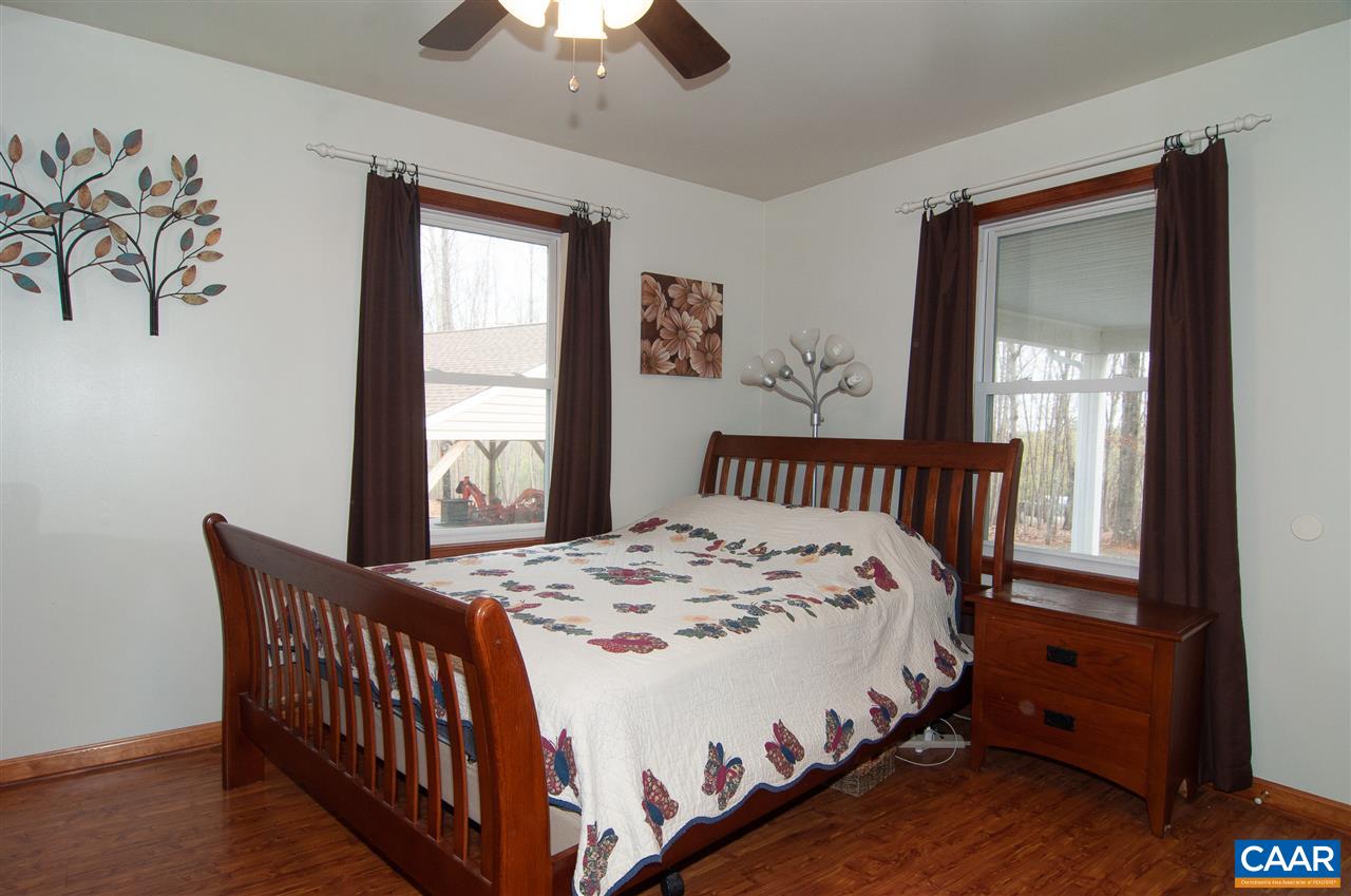 1537 Long Acre Road Palmyra, VA 22963 - Photo 16 of 46 Gallery Image 16
