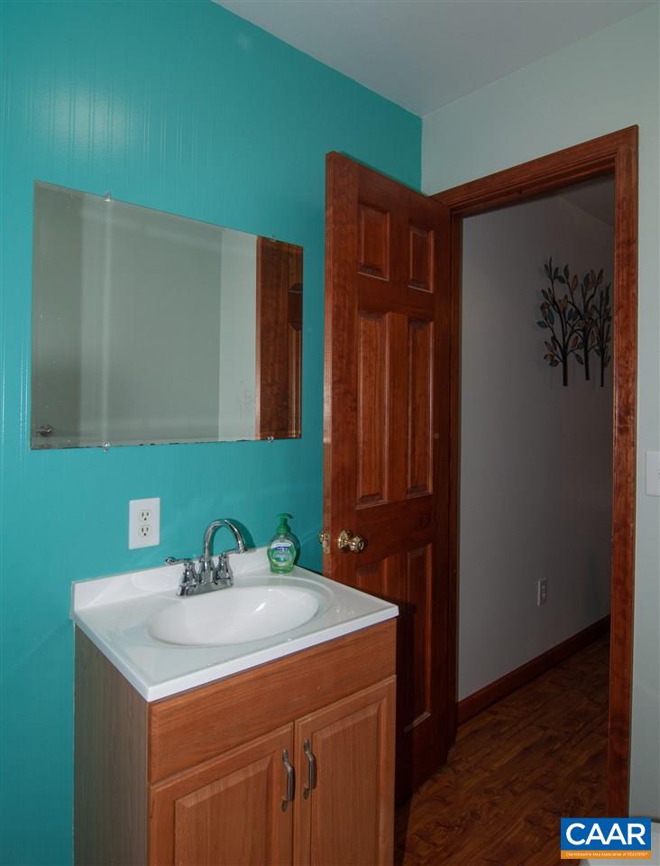 1537 Long Acre Road Palmyra, VA 22963 - Photo 20 of 46 Gallery Image 20
