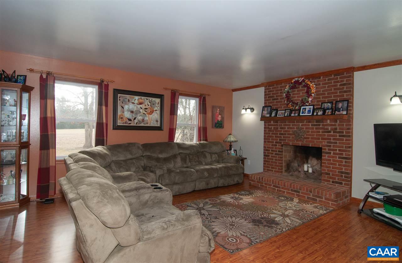 1537 Long Acre Road Palmyra, VA 22963 - Photo 7 of 46 Gallery Image 7