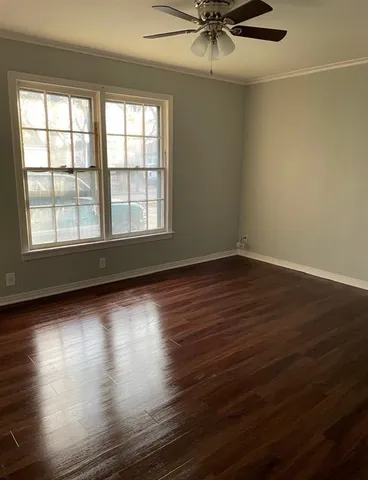 $1,200 | 210 West Willingham Street, Unit B, Cleburne, TX 76033