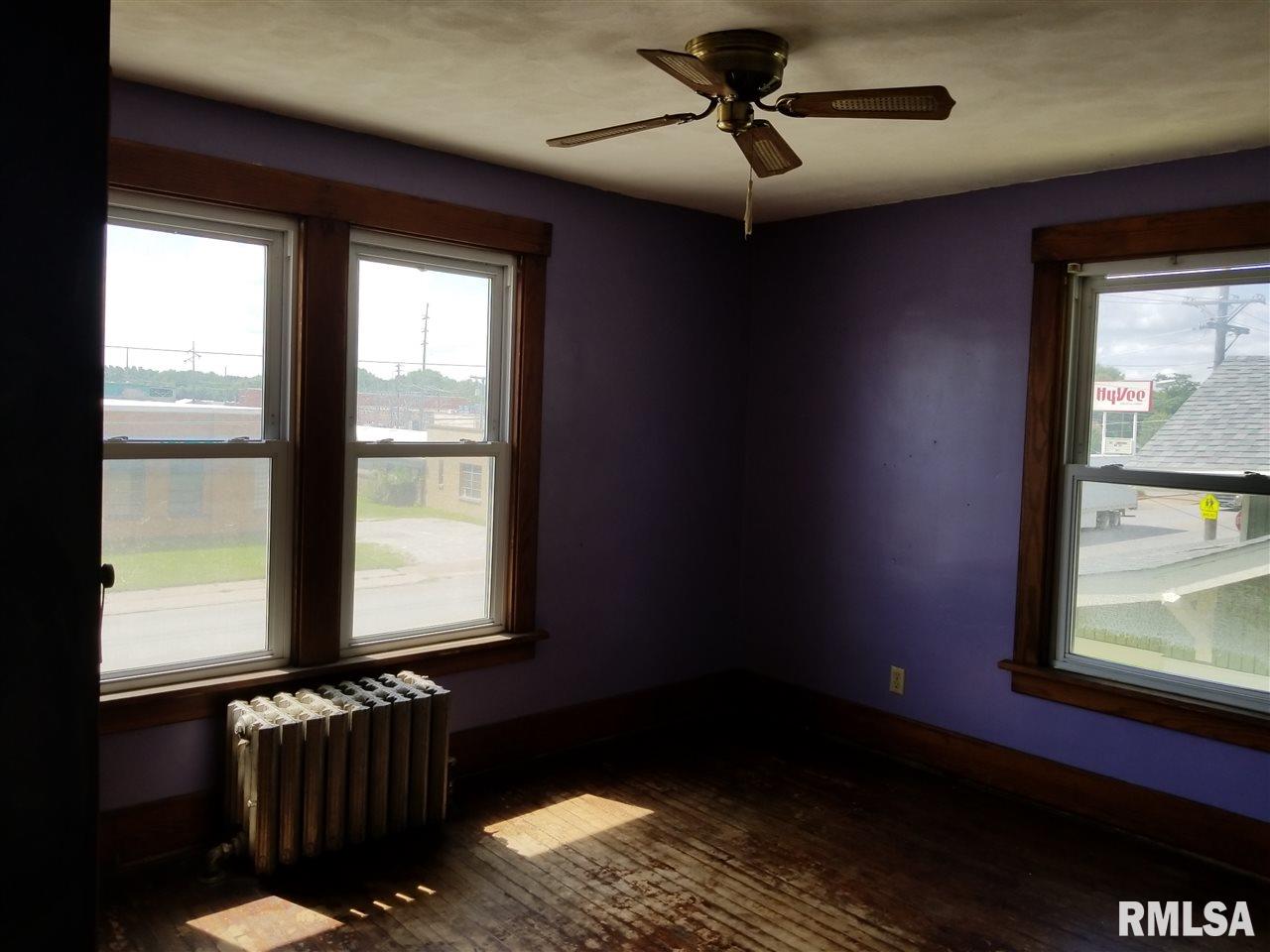 2920 Rockingham Road Davenport, IA 52802 - Photo 13 of 15 Gallery Image 13