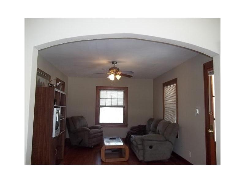 217 South Stradling Road Muncie, IN 47304 - Photo 3 of 16