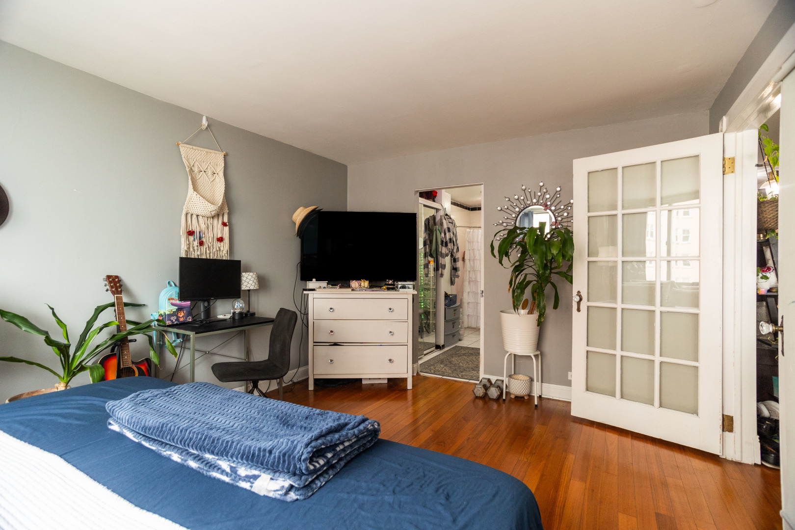 5601 North Sheridan Road, Unit 13D Chicago, IL 60660 - Photo 11 of 14 Gallery Image 11