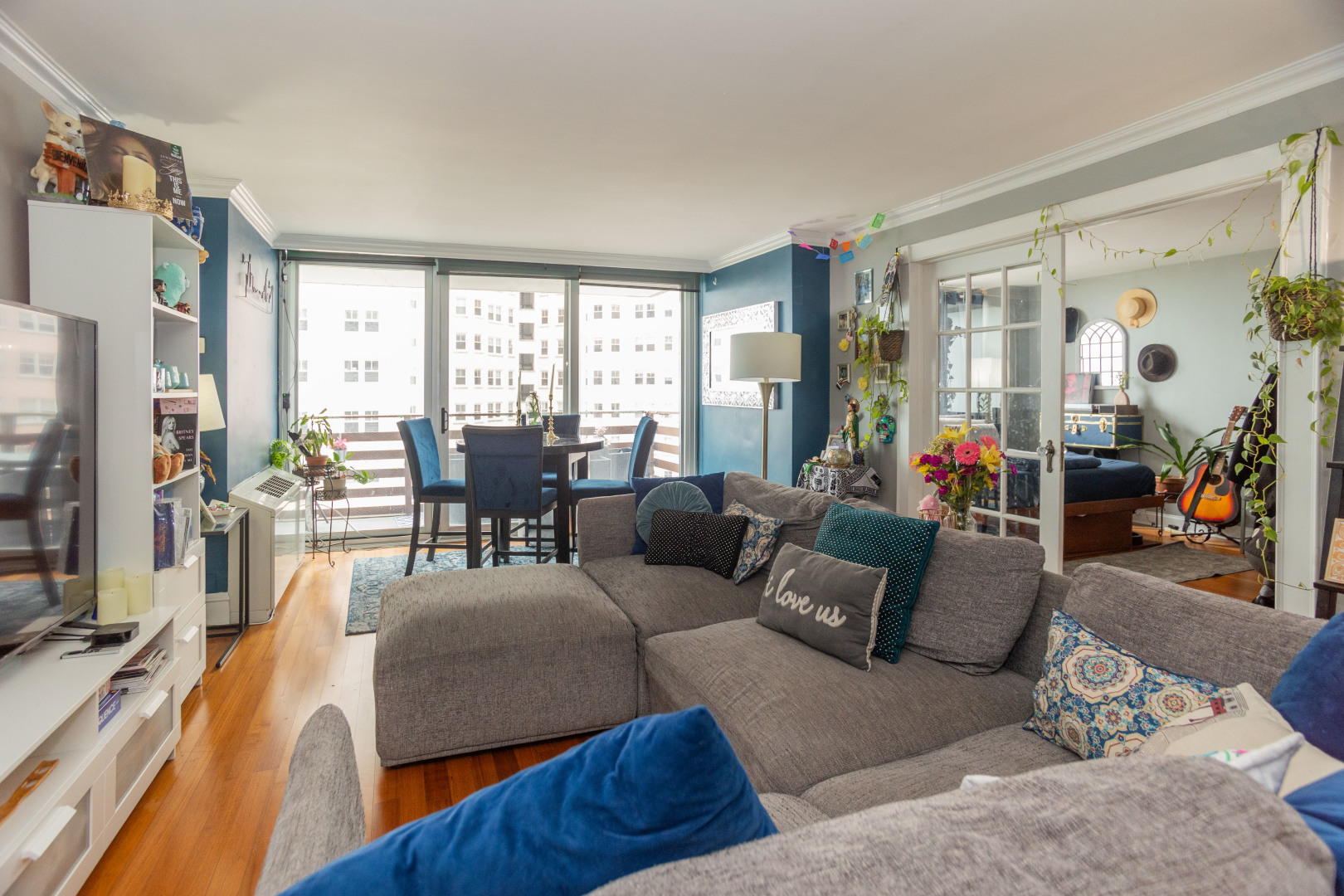5601 North Sheridan Road, Unit 13D Chicago, IL 60660 - Photo 2 of 14 Gallery Image 2