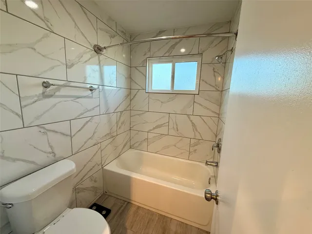 $2,095 | 13834 New Village Lane, Sugar Land, TX 77498