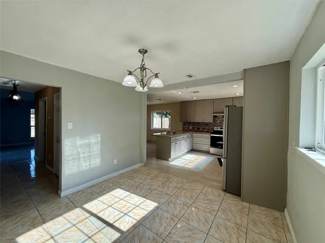 $2,095 | 13834 New Village Lane, Sugar Land, TX 77498