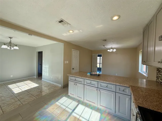 $2,095 | 13834 New Village Lane, Sugar Land, TX 77498