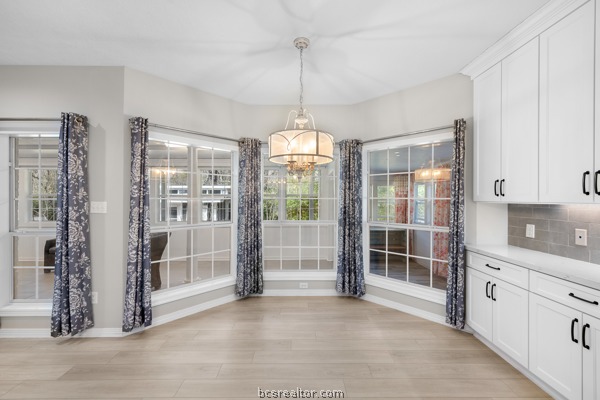 12 Raven's Nest Bryan, TX 77808 - Photo 9 of 46 a view of a room with windows