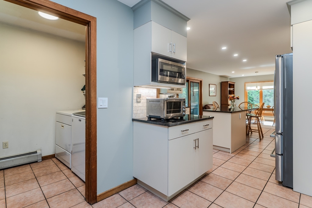 574 Station Road Amherst, MA 01002 - Photo 11 of 42 Gallery Image 11