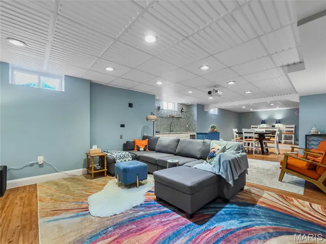 $324,900 | 221 South Rapp Avenue, Columbia, IL 62236