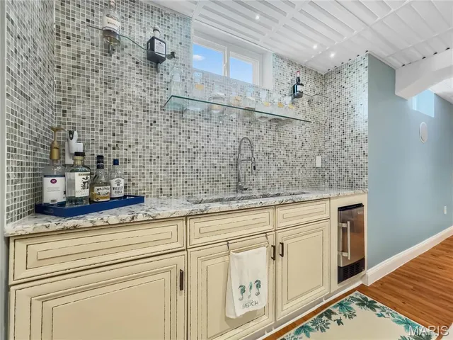 $324,900 | 221 South Rapp Avenue, Columbia, IL 62236