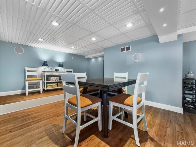 $324,900 | 221 South Rapp Avenue, Columbia, IL 62236