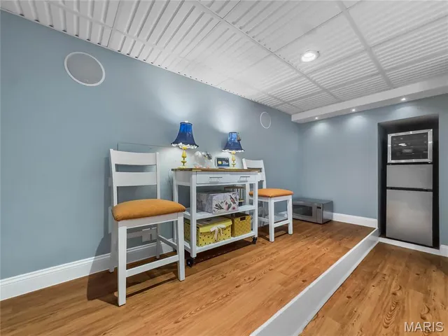 $324,900 | 221 South Rapp Avenue, Columbia, IL 62236