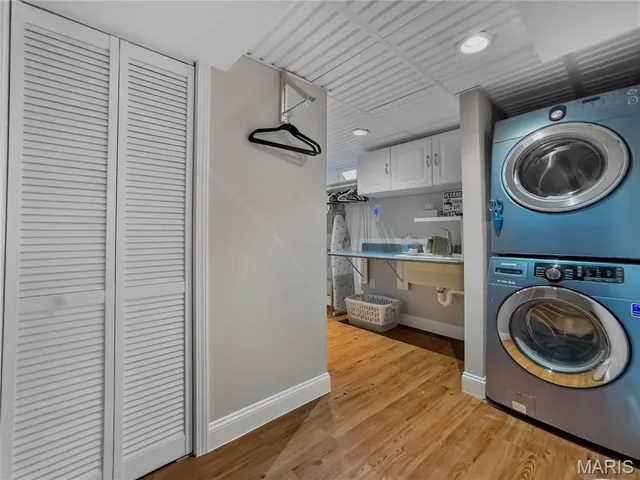 $324,900 | 221 South Rapp Avenue, Columbia, IL 62236