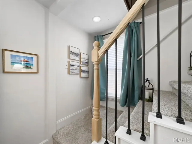 $324,900 | 221 South Rapp Avenue, Columbia, IL 62236