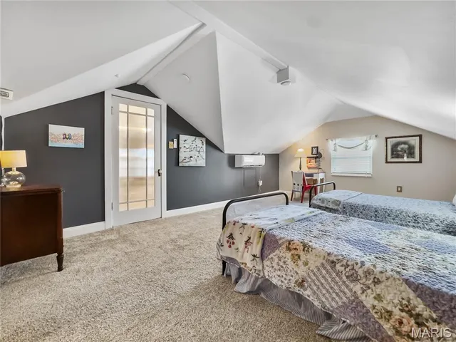 $324,900 | 221 South Rapp Avenue, Columbia, IL 62236