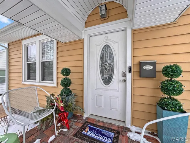 $324,900 | 221 South Rapp Avenue, Columbia, IL 62236