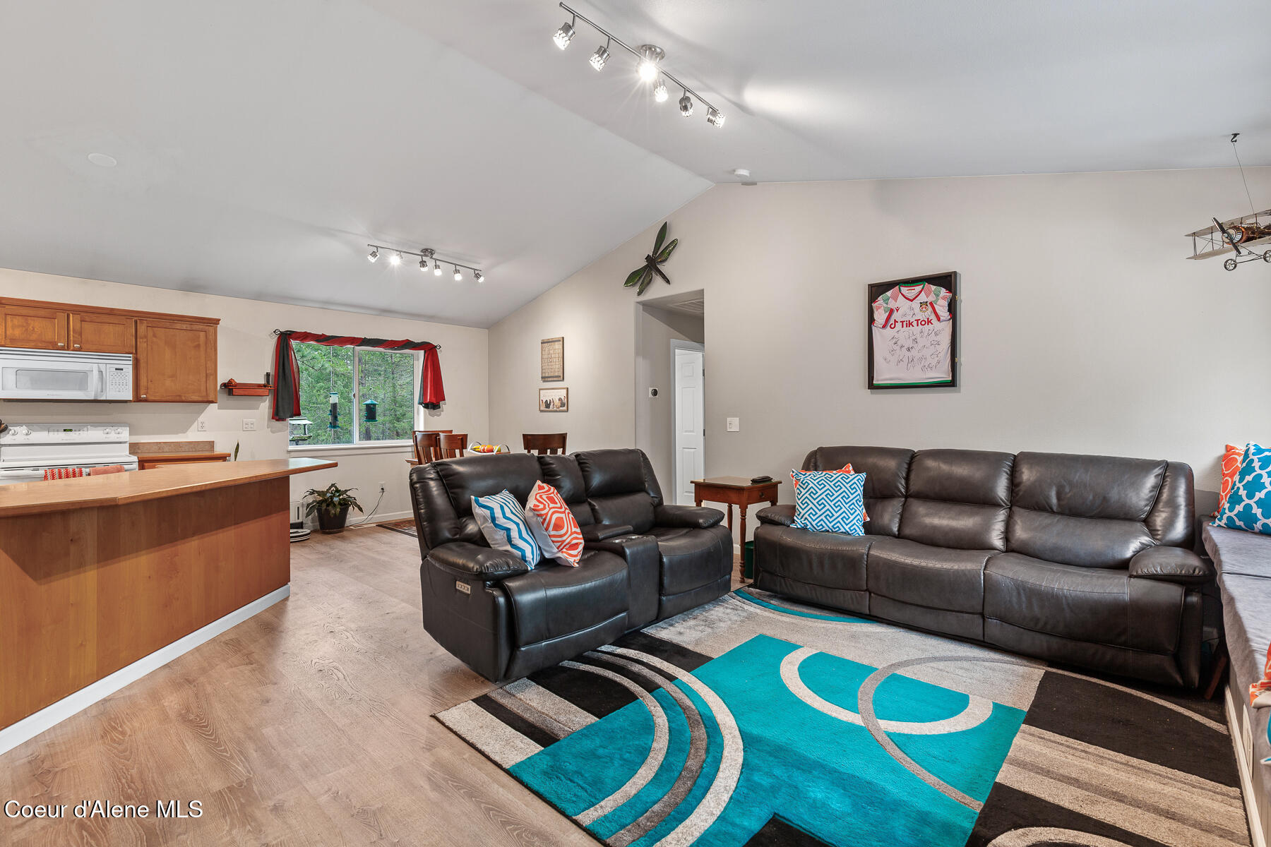 32053 East Red Dell Loop Athol, ID 83801 - Photo 3 of 47 Vaulted ceilings