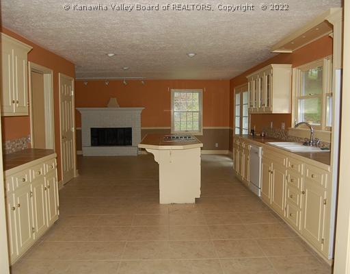 220 Clearview Lane Ripley, WV 25271 - Photo 6 of 8 Kitchen.
