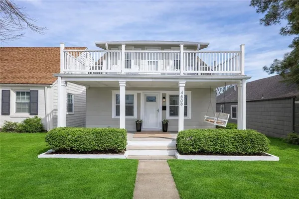 $395,000 | 4809 Rainbow Boulevard, Westwood Hills, KS 66205