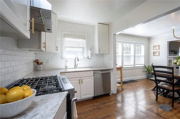 $375,000 | 4809 Rainbow Boulevard, Westwood Hills, KS 66205