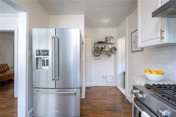 $375,000 | 4809 Rainbow Boulevard, Westwood Hills, KS 66205