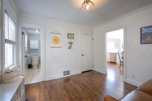 $375,000 | 4809 Rainbow Boulevard, Westwood Hills, KS 66205