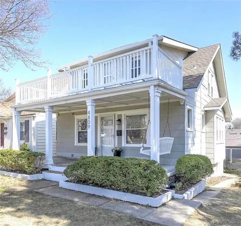 $375,000 | 4809 Rainbow Boulevard, Westwood Hills, KS 66205