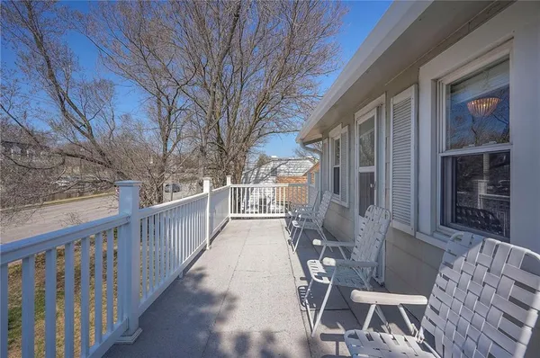 $375,000 | 4809 Rainbow Boulevard, Westwood Hills, KS 66205