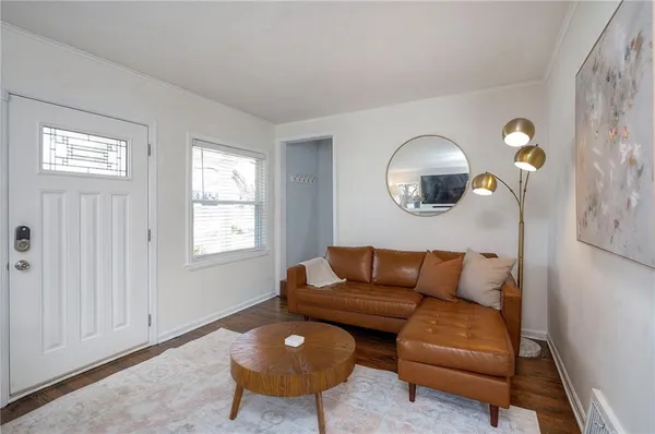 $375,000 | 4809 Rainbow Boulevard, Westwood Hills, KS 66205
