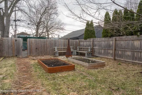 $925,000 | 517 State Street, Hudson, NY 12534