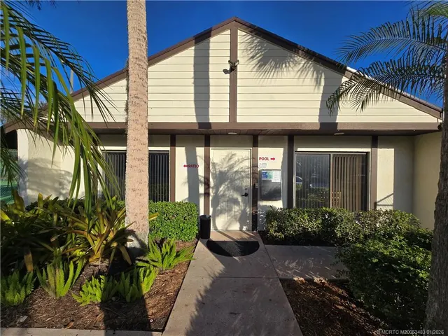 $2,000 | 2114 Southwest Silver Pine Way, Unit 121F1, Palm City, FL 34990